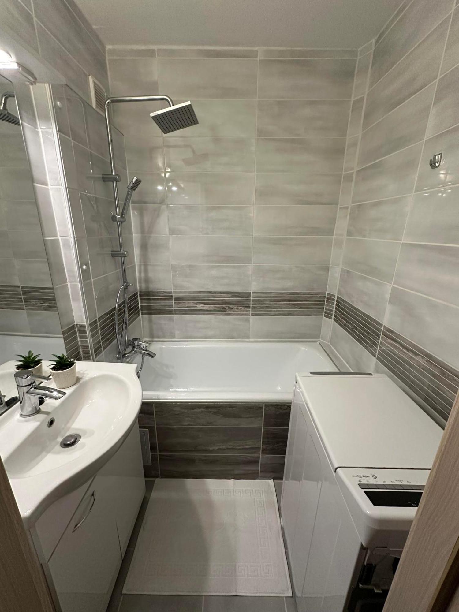 City Park Apartman Budapest Exteriör bild