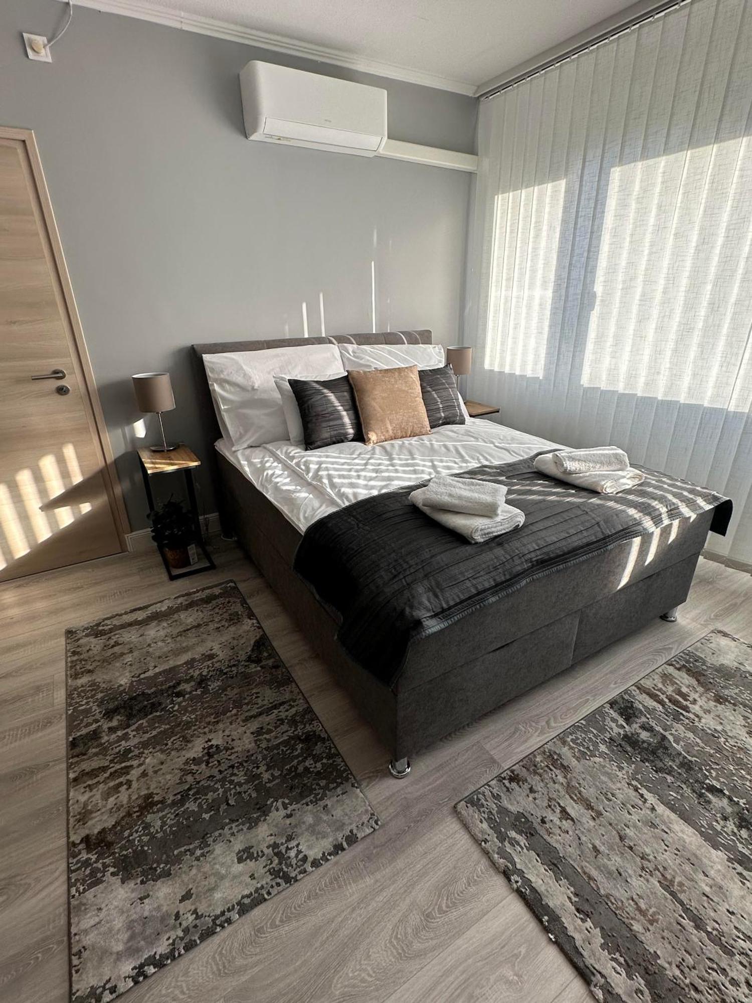City Park Apartman Budapest Exteriör bild