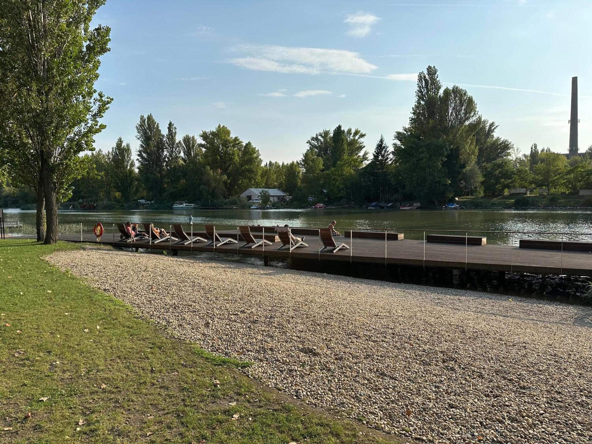 City Park Apartman Budapest Exteriör bild
